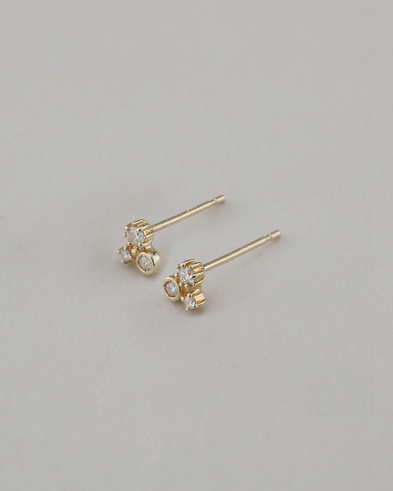 ホリデー限定 〈水〉 K10 雪の結晶 ピアス