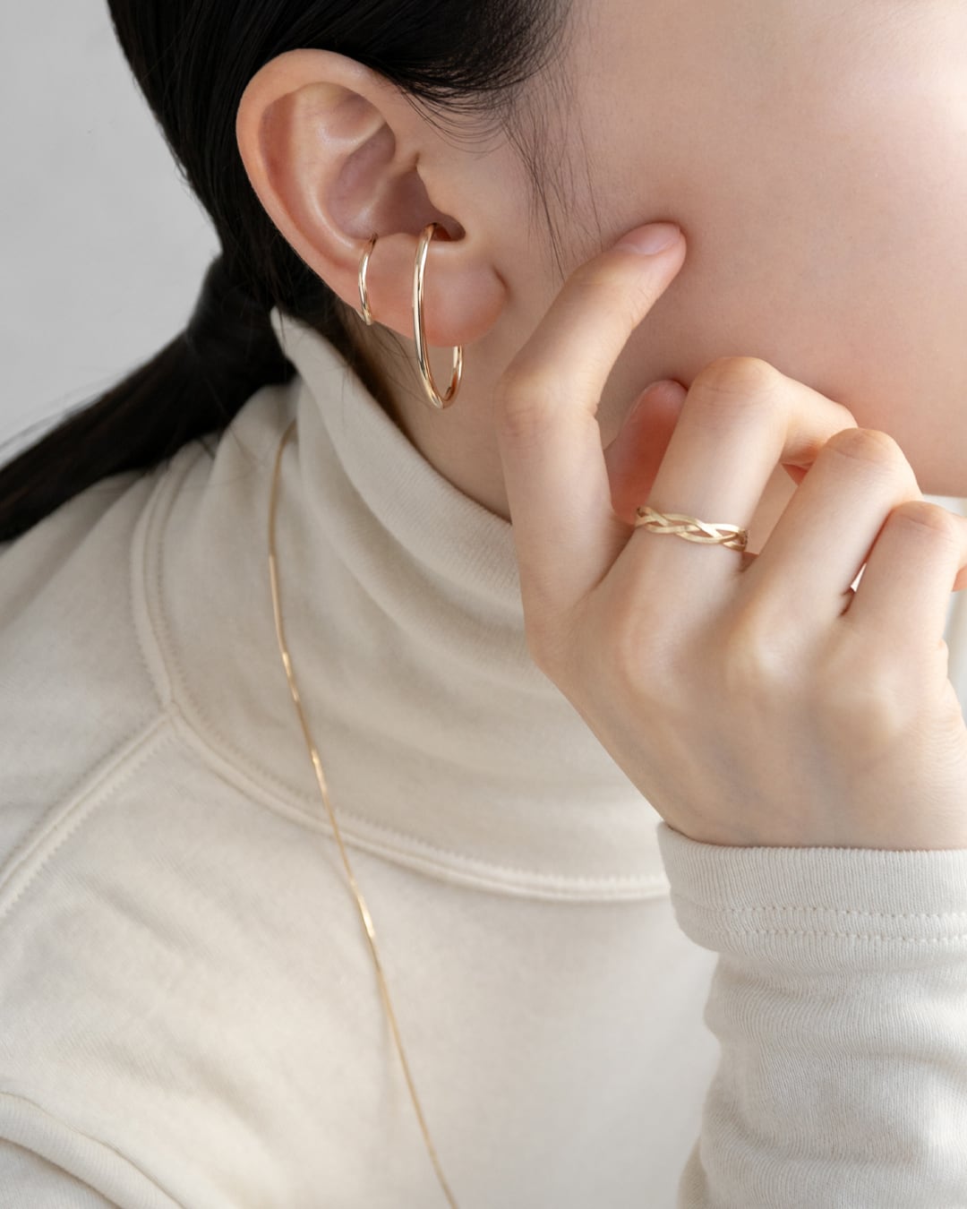 K10 オーバル パイプ イヤーカフ