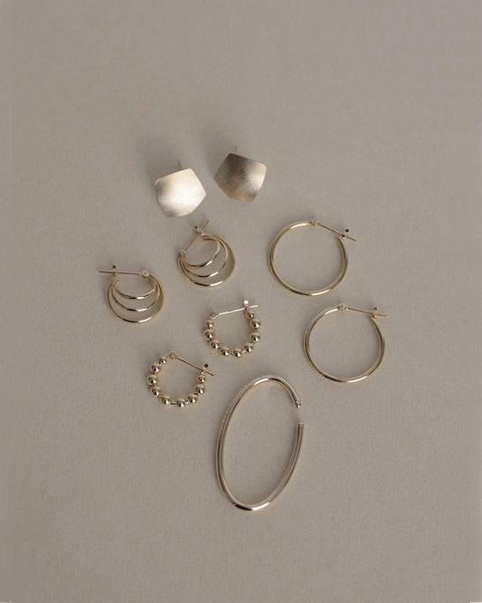 K10 ペンタゴン スタッド ピアス