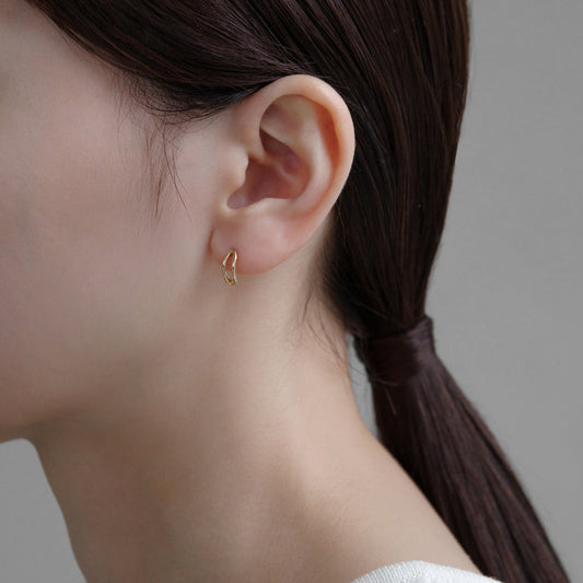 K10 ニュアンス ダブル ライン ピアス