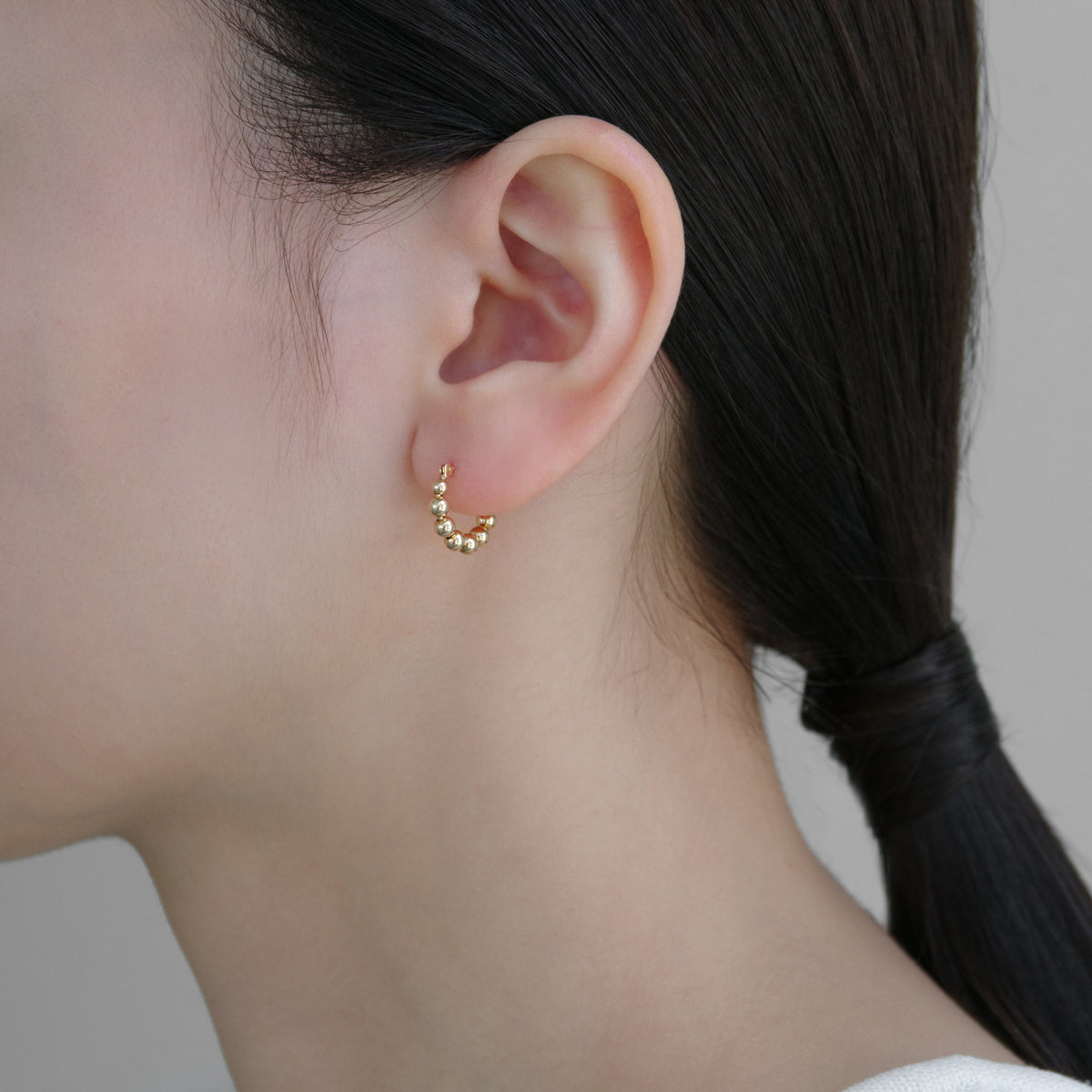 ボール フープ ピアス