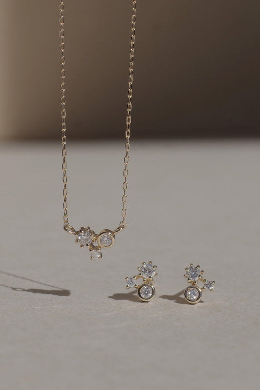 冬の煌めきを纏う ｜ ホリデー限定ジュエリー