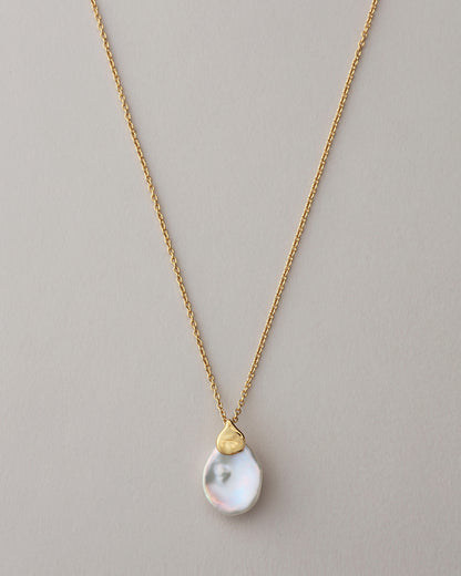 〈山〉 シルバー 花びら パール ネックレス