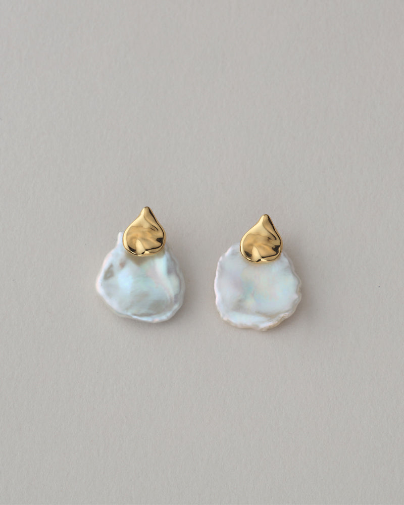 〈山〉 シルバー 花びら パール ピアス