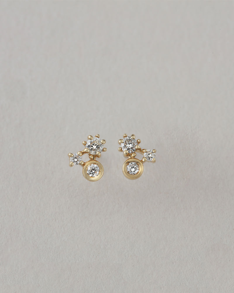 ホリデー限定 〈水〉 K10 雪の結晶 ピアス – ANAPNOE