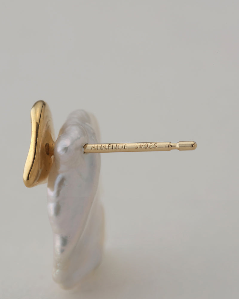 〈山〉 シルバー 花びら パール ピアス