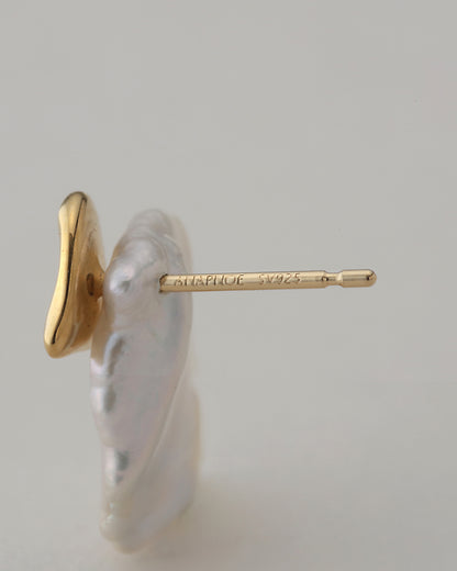 〈山〉 シルバー 花びら パール ピアス