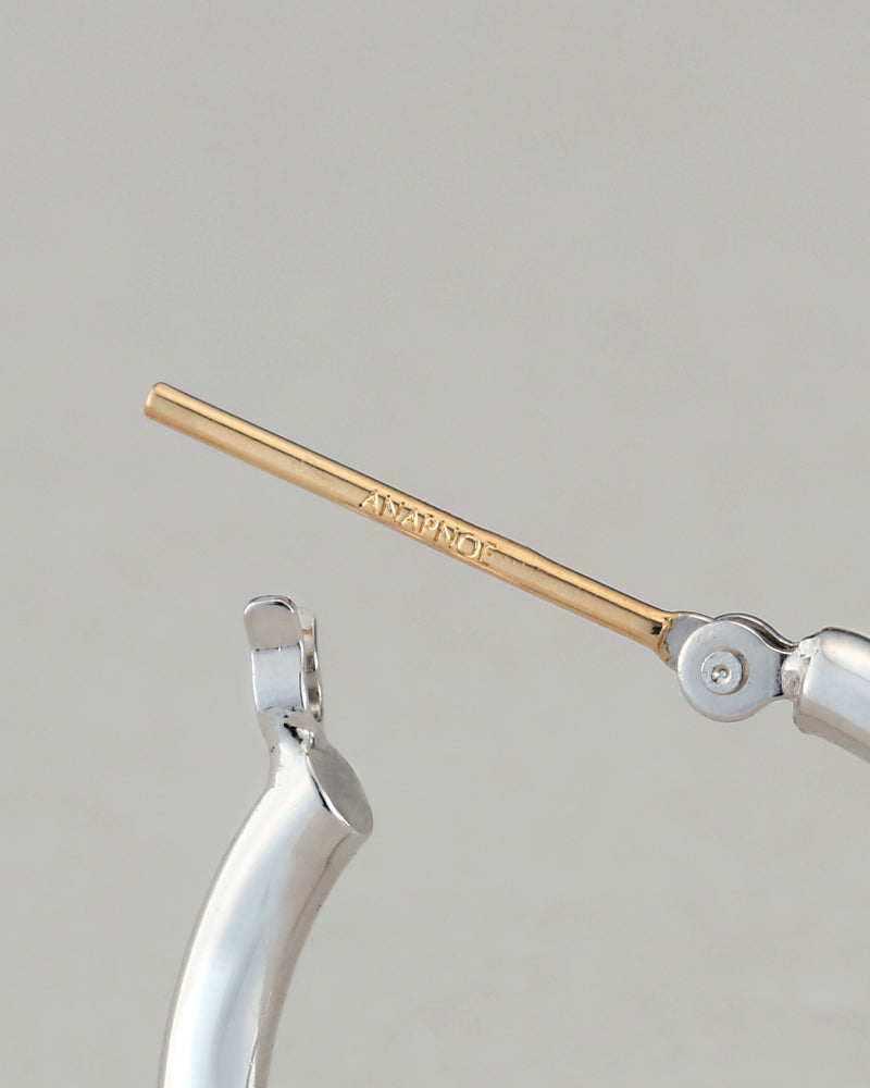 シルバー ウェーブ フープ ピアス – ANAPNOE シルバー ウェーブ フープ ピアス – ANAPNOE