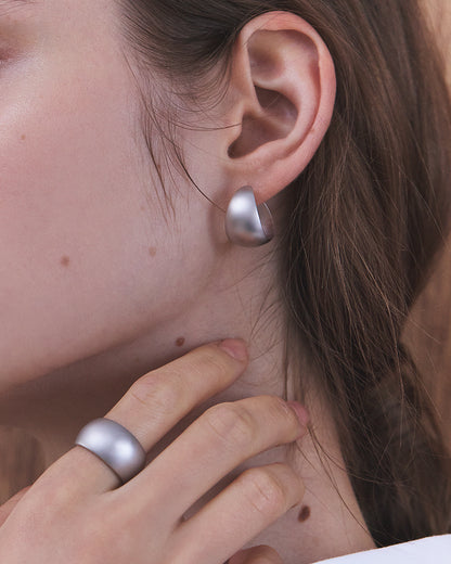 〈山〉 シルバー 霧 フープピアス