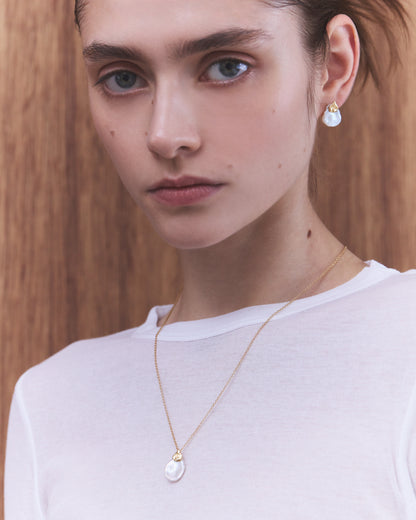 〈山〉 シルバー 花びら パール ピアス