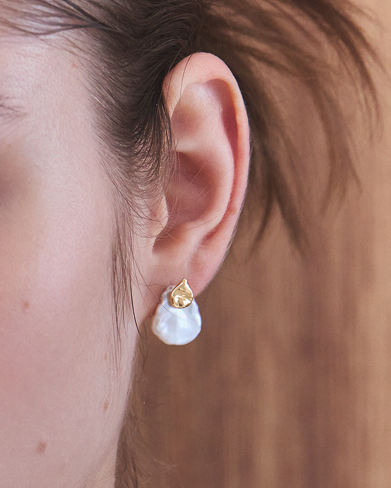 山〉 シルバー 花びら パール ピアス – ANAPNOE