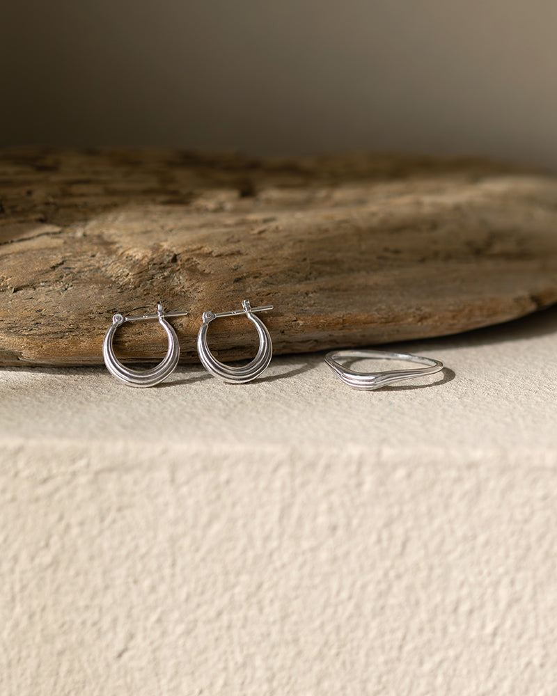 【3/19発売】〈山〉シルバー 年輪 ピアス