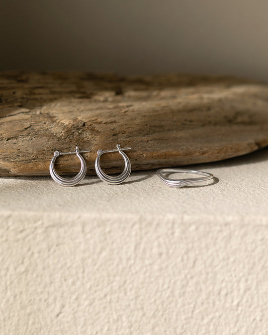 【3/19発売】〈山〉シルバー 年輪 ピアス