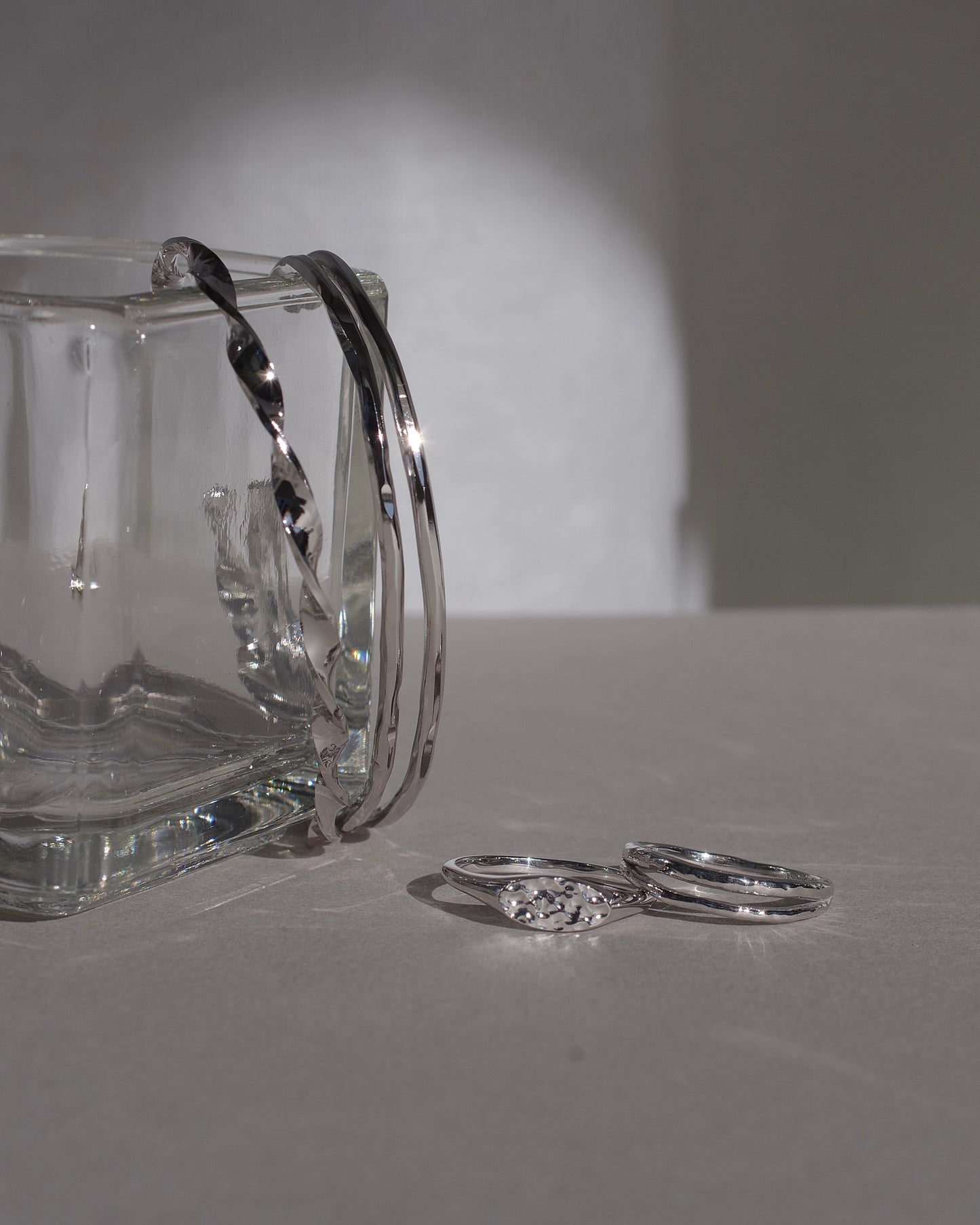 〈水〉 シルバー 水面 ダブルライン バングル