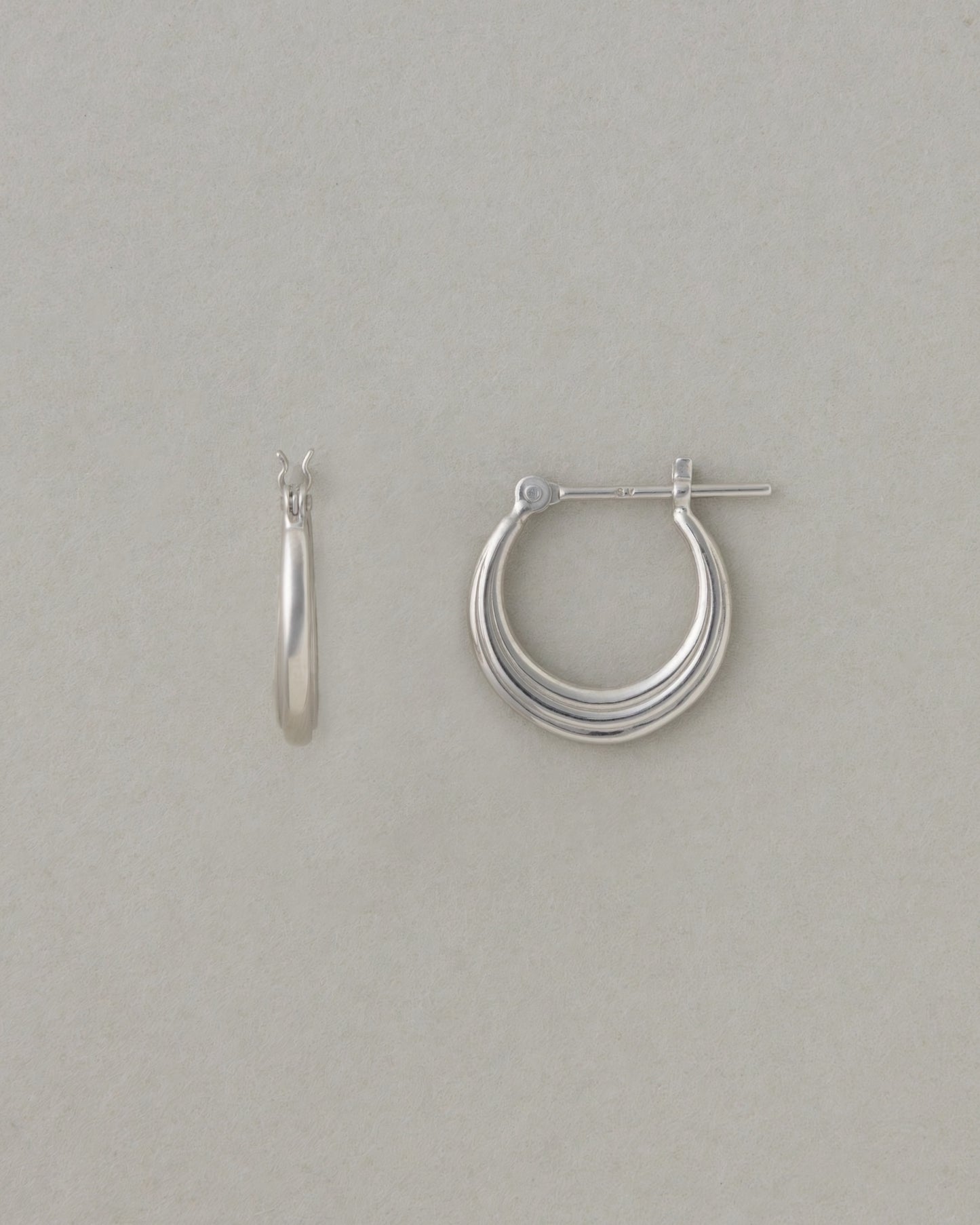 【3/19発売】〈山〉シルバー 年輪 ピアス