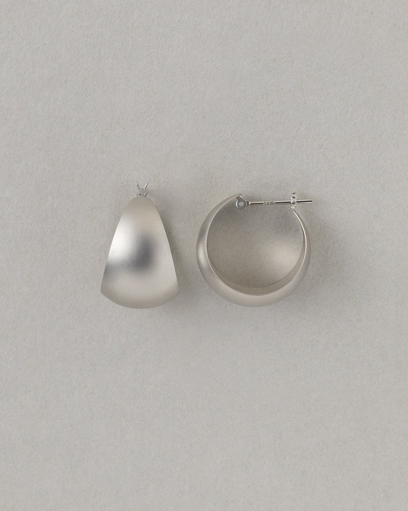 【5/29発売】〈山〉Pt 霧 フープ ピアス
