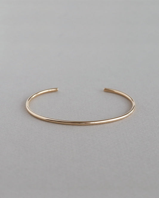 K10　プレーン パイプ バングル