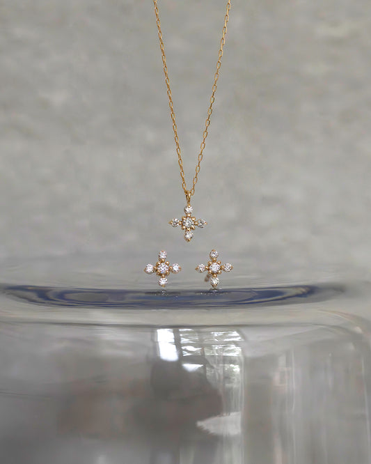 【10/9開始】ホリデー限定  2点セット〈水〉 K10 雪華 ネックレス+ピアス