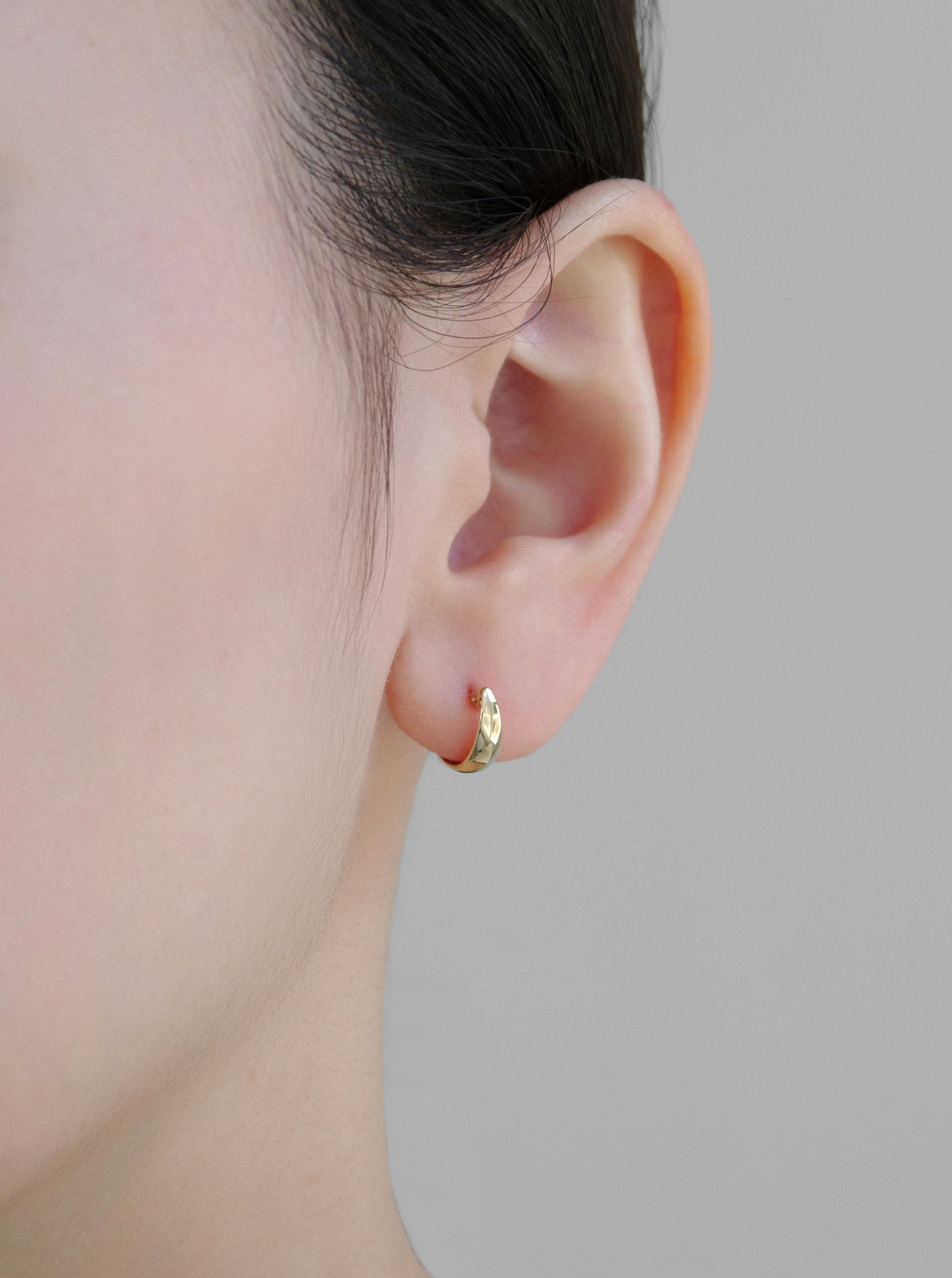 K10 プランプ スモール フープ ピアス