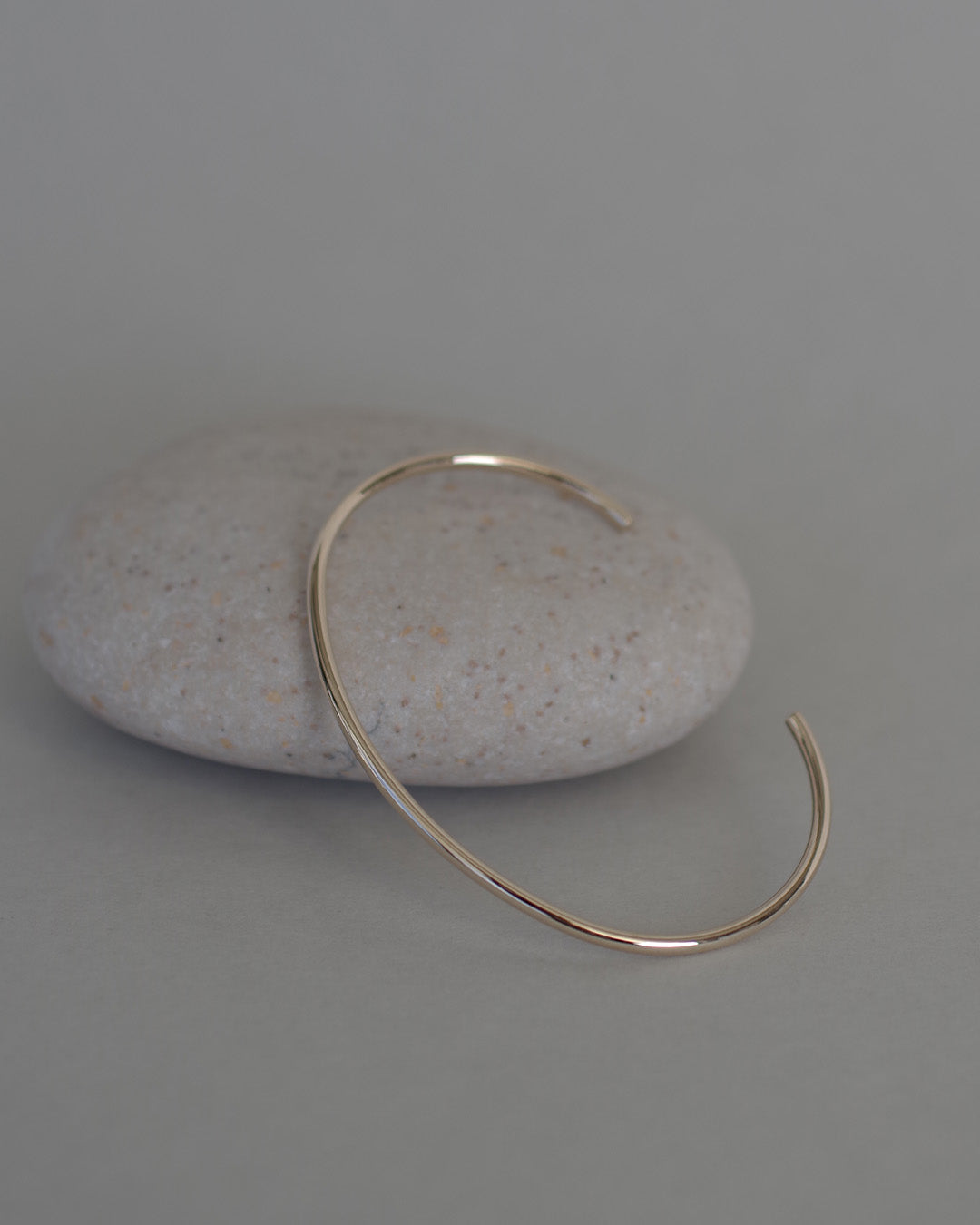 K10　プレーン パイプ バングル