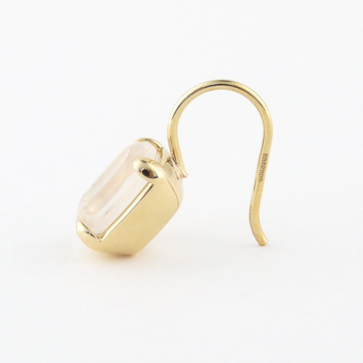 〈光と影〉 K10 レクタングル ピアス
