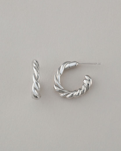 【3/12入荷】〈山〉 シルバー つる ツイスト ピアス