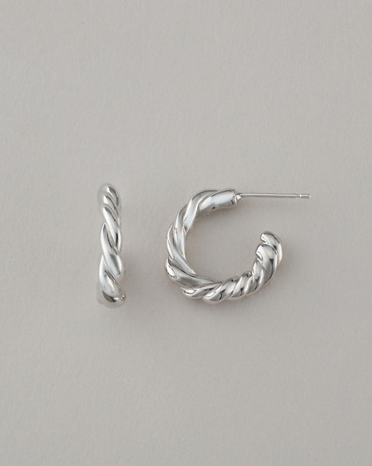 【3/12入荷】〈山〉 シルバー つる ツイスト ピアス