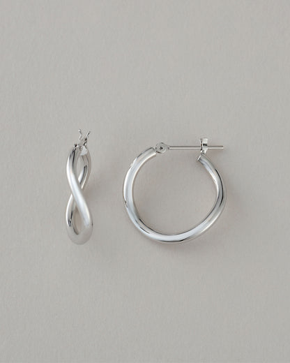 【3/12入荷】シルバー ウェーブ フープ ピアス