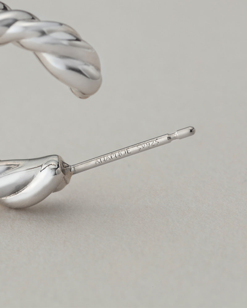 【3/12入荷】〈山〉 シルバー つる ツイスト ピアス